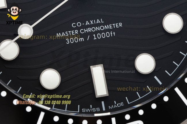 Seamaster 300M 43.5mm VSF Black/Dot on CER/RU Strap A8806 Seamaster 300M 43.5mm VSF Black/Dot on CER/RU Strap A8806