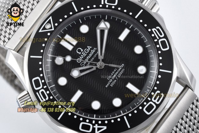 Seamaster 300M 42mm VSF Black/Dot on SS/SS Bracelet A8806 Seamaster 300M 42mm VSF Black/Dot on SS/SS Bracelet A8806