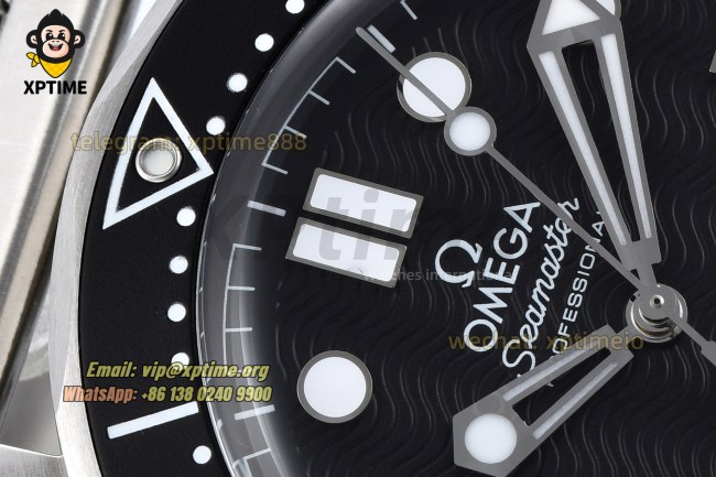 Seamaster 300M 42mm VSF Black/Dot on SS/SS Bracelet A8806 Seamaster 300M 42mm VSF Black/Dot on SS/SS Bracelet A8806