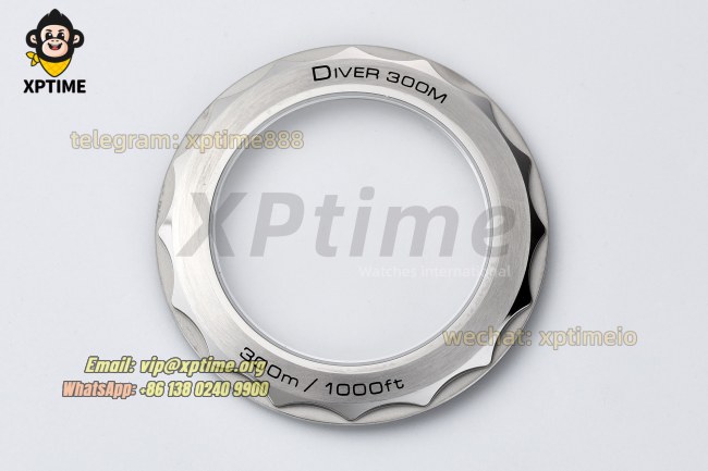 Seamaster 300M 42mm VSF Black/Dot on SS/SS Bracelet A8806 Seamaster 300M 42mm VSF Black/Dot on SS/SS Bracelet A8806