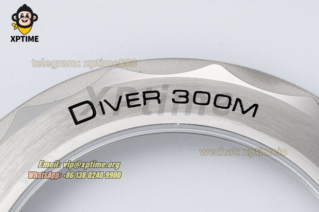 Seamaster 300M 42mm VSF Black/Dot on SS/SS Bracelet A8806 Seamaster 300M 42mm VSF Black/Dot on SS/SS Bracelet A8806