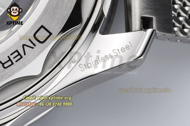 Seamaster 300M 42mm VSF Black/Dot on SS/SS Bracelet A8806 Seamaster 300M 42mm VSF Black/Dot on SS/SS Bracelet A8806