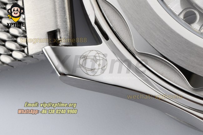 Seamaster 300M 42mm VSF Black/Dot on SS/SS Bracelet A8806 Seamaster 300M 42mm VSF Black/Dot on SS/SS Bracelet A8806