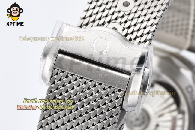 Seamaster 300M 42mm VSF Black/Dot on SS/SS Bracelet A8806 Seamaster 300M 42mm VSF Black/Dot on SS/SS Bracelet A8806