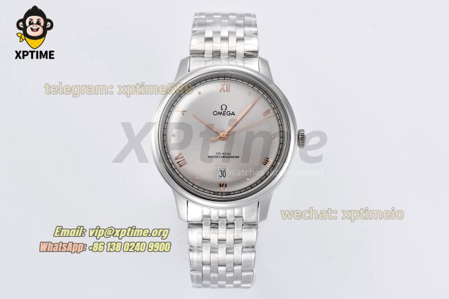 De Ville 40mm VSF Silver/ Roman Markers on SS/SS bracelet A8800 De Ville 40mm VSF Silver/ Roman Markers on SS/SS bracelet A8800