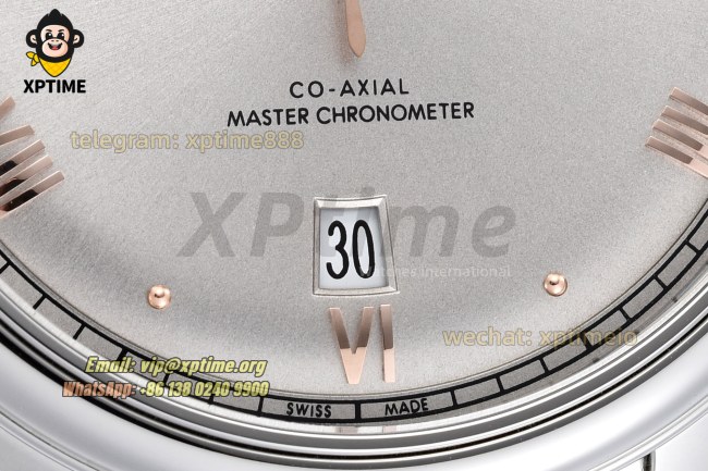De Ville 40mm VSF Silver/ Roman Markers on SS/SS bracelet A8800 De Ville 40mm VSF Silver/ Roman Markers on SS/SS bracelet A8800