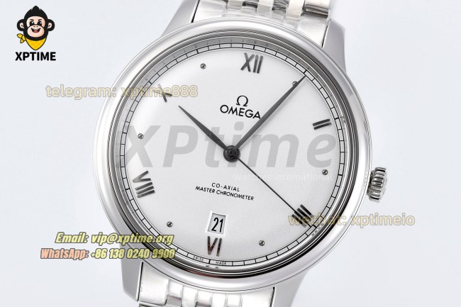 De Ville 40mm VSF White/ Roman on SS/SS bracelet A8800 De Ville 40mm VSF White/ Roman on SS/SS bracelet A8800