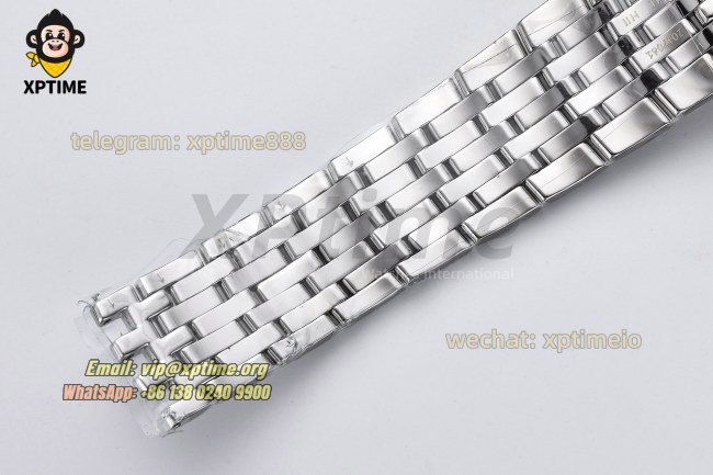 De Ville 40mm VSF White/ Roman on SS/SS bracelet A8800 De Ville 40mm VSF White/ Roman on SS/SS bracelet A8800