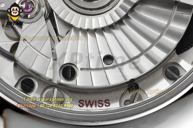 De Ville 40mm VSF White/ Roman on SS/SS bracelet A8800 De Ville 40mm VSF White/ Roman on SS/SS bracelet A8800