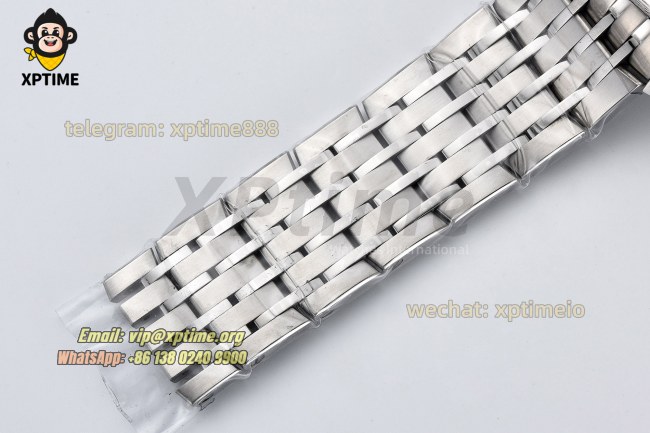 De Ville 41mm VSF Blue/ Roman on SS/SS bracelet A8500 De Ville 41mm VSF Blue/ Roman on SS/SS bracelet A8500