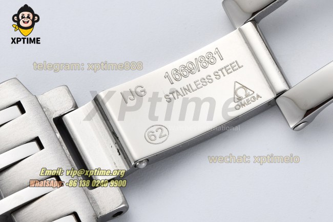 De Ville 41mm VSF White/ Roman on SS/SS bracelet A8500 De Ville 41mm VSF White/ Roman on SS/SS bracelet A8500