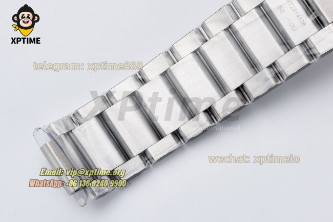 Seamaster 300M 42mm VSF Navy Blue/Numerals on SS/SS Bracelet A8912 Seamaster 300M 42mm VSF Navy Blue/Numerals on SS/SS Bracelet A8912