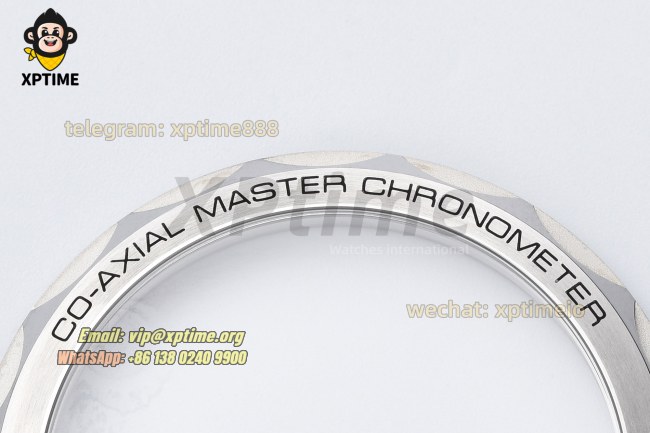 Seamaster 300M 42mm VSF Navy Blue/Numerals on SS/SS Bracelet A8912 Seamaster 300M 42mm VSF Navy Blue/Numerals on SS/SS Bracelet A8912