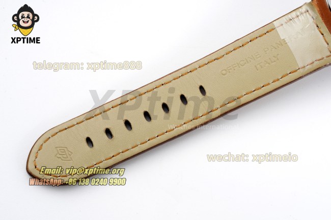 Luminor PAM1113 Marina 44mm VSF Black/Stick & Numeral on SS/LE Strap A6497 Luminor PAM1113 Marina 44mm VSF Black/Stick & Numeral on SS/LE Strap A6497