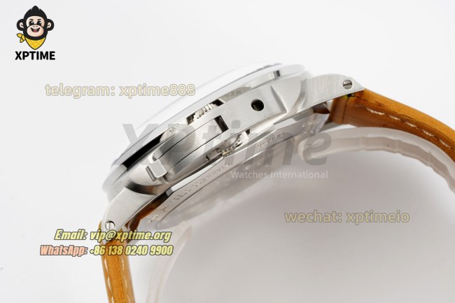 Luminor PAM127 47mm VSF Black/Stick & Numeral on SS/LE Strap A6497 Luminor PAM127 47mm VSF Black/Stick & Numeral on SS/LE Strap A6497