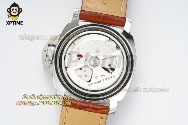 Luminor GMT PAM088 44mm VSF Black/Stick & Numeral on SS/LE Strap OPVIII Luminor GMT PAM088 44mm VSF Black/Stick & Numeral on SS/LE Strap OPVIII