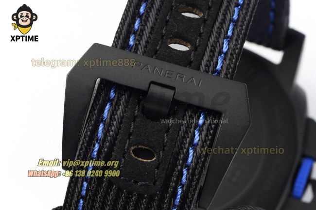 Luminor Marina GMT PAM1176 44mm VSF Black/Stick & Numeral on CER/NY Strap P9011 Luminor Marina GMT PAM1176 44mm VSF Black/Stick & Numeral on CER/NY Strap P9011