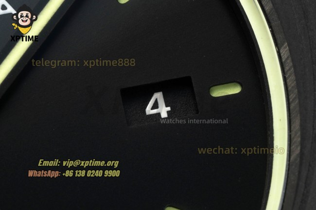 Luminor Marina PAM1118 Auto 44mm VSF Black/Stick & Numeral on FC/NY Strap P9010 Luminor Marina PAM1118 Auto 44mm VSF Black/Stick & Numeral on FC/NY Strap P9010