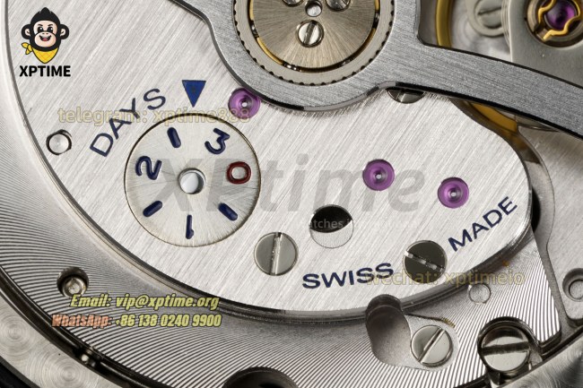 Luminor Marina GMT PAM1176 44mm VSF Black/Stick & Numeral on CER/NY Strap P9011 Luminor Marina GMT PAM1176 44mm VSF Black/Stick & Numeral on CER/NY Strap P9011