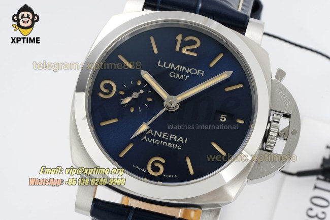 Luminor GMT PAM1033 44mm VSF Black/Stick & Numeral on SS/LE Strap V2 P9011 Luminor GMT PAM1033 44mm VSF Black/Stick & Numeral on SS/LE Strap V2 P9011
