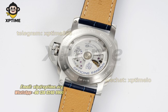 Luminor GMT PAM1033 44mm VSF Black/Stick & Numeral on SS/LE Strap V2 P9011 Luminor GMT PAM1033 44mm VSF Black/Stick & Numeral on SS/LE Strap V2 P9011