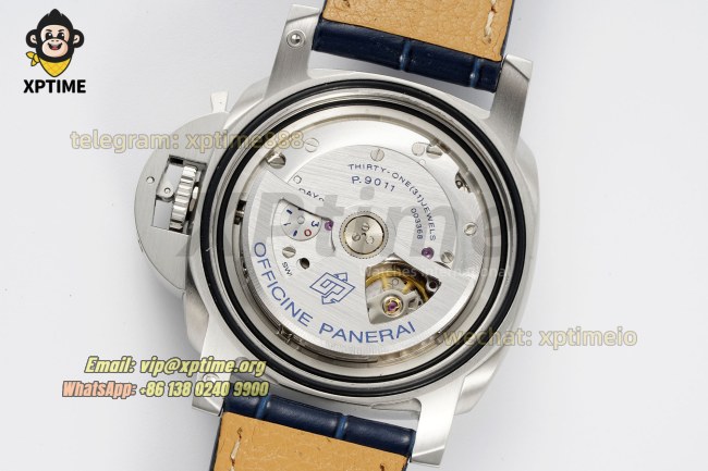Luminor GMT PAM1033 44mm VSF Black/Stick & Numeral on SS/LE Strap V2 P9011 Luminor GMT PAM1033 44mm VSF Black/Stick & Numeral on SS/LE Strap V2 P9011