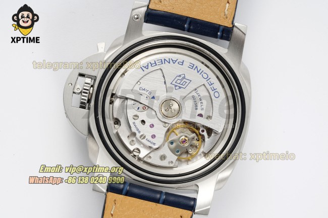 Luminor GMT PAM1033 44mm VSF Black/Stick & Numeral on SS/LE Strap V2 P9011 Luminor GMT PAM1033 44mm VSF Black/Stick & Numeral on SS/LE Strap V2 P9011