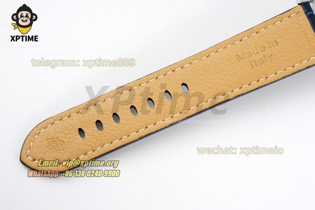 Luminor GMT PAM1033 44mm VSF Black/Stick & Numeral on SS/LE Strap V2 P9011 Luminor GMT PAM1033 44mm VSF Black/Stick & Numeral on SS/LE Strap V2 P9011