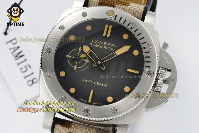 Submersible PAM1518 44mm VSF Gray/Dot on SS/NY Strap MP900 Submersible PAM1518 44mm VSF Gray/Dot on SS/NY Strap MP900