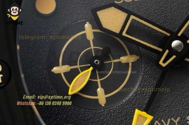 Submersible PAM1513 44mm VSF Gray/Dot on Carbon/NY Strap MP900 Submersible PAM1513 44mm VSF Gray/Dot on Carbon/NY Strap MP900