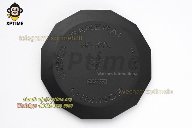 Luminor Luna Rossa PAM1529 44mm VSF Black/Stick & Numeral on FC/RU Strap V2 P9010 Luminor Luna Rossa PAM1529 44mm VSF Black/Stick & Numeral on FC/RU Strap V2 P9010