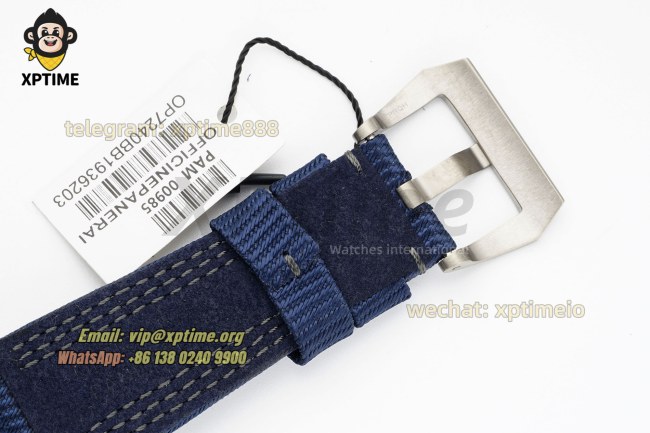 Submersible PAM985 Mike Horn 47mm VSF Black/Dot on TI/NY Strap P9010 Submersible PAM985 Mike Horn 47mm VSF Black/Dot on TI/NY Strap P9010