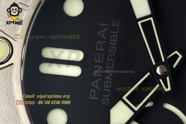 Submersible PAM984 Mike Horn 47mm VSF Black/Dot on TI/NY Strap P9010 Submersible PAM984 Mike Horn 47mm VSF Black/Dot on TI/NY Strap P9010