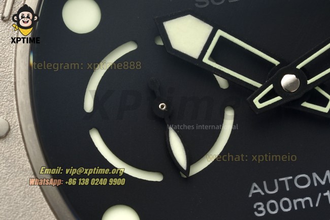 Submersible PAM984 Mike Horn 47mm VSF Black/Dot on TI/NY Strap P9010 Submersible PAM984 Mike Horn 47mm VSF Black/Dot on TI/NY Strap P9010