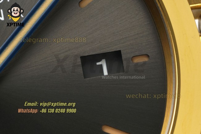 Luminor Marina Auto PAM1115 44mm VSF Gray/Stick & Numeral on YG/LE Strap P9010 Luminor Marina Auto PAM1115 44mm VSF Gray/Stick & Numeral on YG/LE Strap P9010