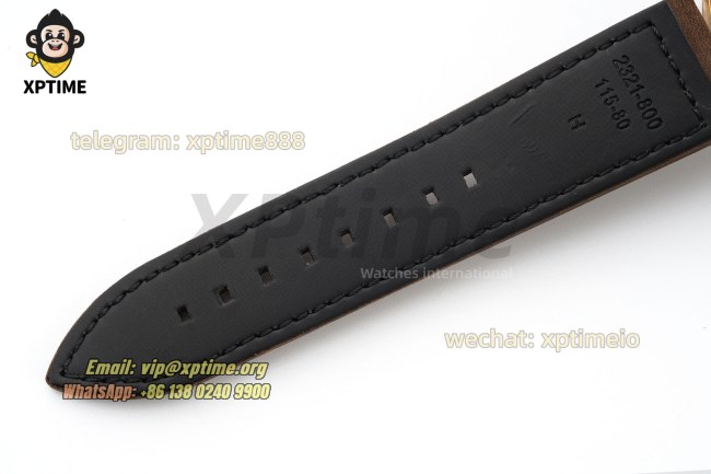 Type 20 Pilot Extra Special 45mm XF Black/Numerals on BR/LE Strap A2824 Type 20 Pilot Extra Special 45mm XF Black/Numerals on BR/LE Strap A2824