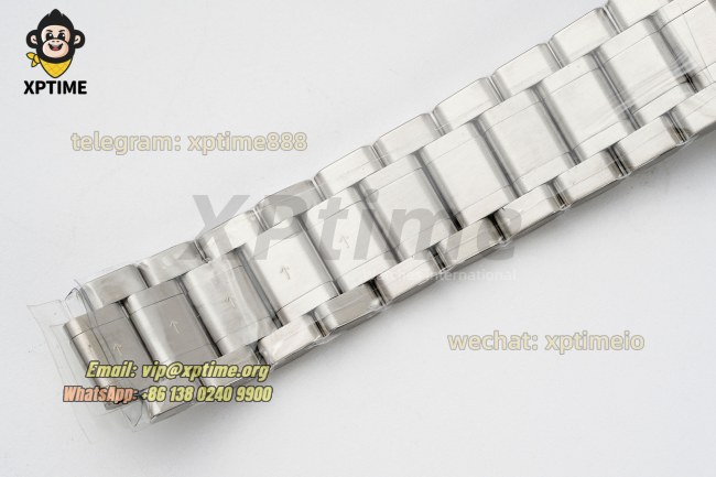 Master Collection Date 40mm XF White/Numerals on SS/SS Bracelet A2892 Master Collection Date 40mm XF White/Numerals on SS/SS Bracelet A2892