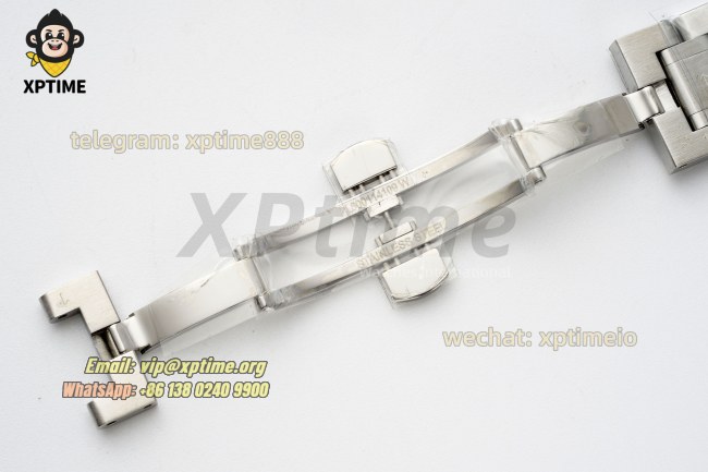 Master Collection Date 40mm XF White/Numerals on SS/SS Bracelet A2892 Master Collection Date 40mm XF White/Numerals on SS/SS Bracelet A2892
