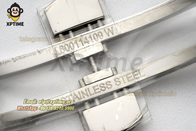 Master Collection Date 40mm XF White/Numerals on SS/SS Bracelet A2892 Master Collection Date 40mm XF White/Numerals on SS/SS Bracelet A2892