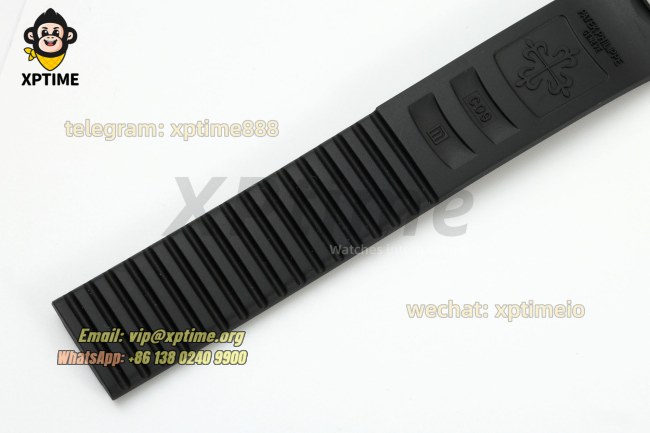 Aquanaut Lady 5067 35.6mm ZF Black/Numerals on SS/RU Quartz Aquanaut Lady 5067 35.6mm ZF Black/Numerals on SS/RU Quartz