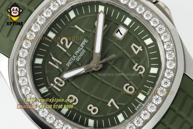 Aquanaut Lady 5067 35.6mm ZF Green/Numerals on SS/RU Quartz Aquanaut Lady 5067 35.6mm ZF Green/Numerals on SS/RU Quartz