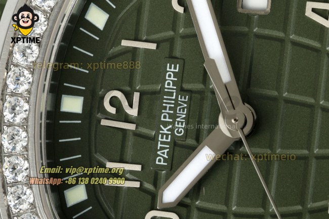 Aquanaut Lady 5067 35.6mm ZF Green/Numerals on SS/RU Quartz Aquanaut Lady 5067 35.6mm ZF Green/Numerals on SS/RU Quartz