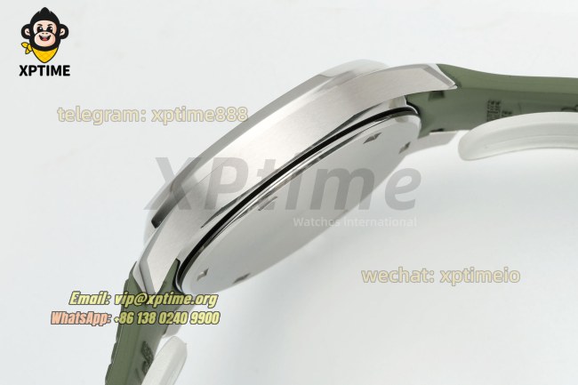 Aquanaut Lady 5067 35.6mm ZF Green/Numerals on SS/RU Quartz Aquanaut Lady 5067 35.6mm ZF Green/Numerals on SS/RU Quartz