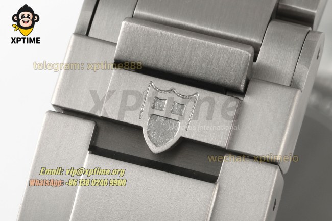 Pelagos 39mm ZF Black/Box Markers on TI/TI Bracelet A2824 Pelagos 39mm ZF Black/Box Markers on TI/TI Bracelet A2824