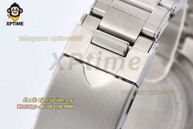 Black Bay M79230N 41mm ZF Black/Dot on SS/SS Bracelet A2824 Black Bay M79230N 41mm ZF Black/Dot on SS/SS Bracelet A2824