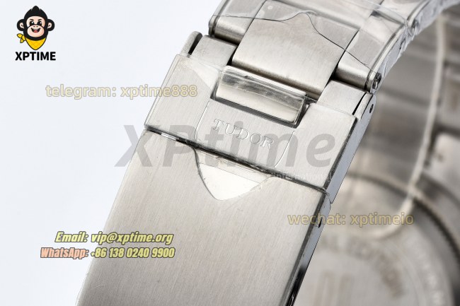 Heritage Black Bay 41mm ZF Black/Dot on SS/SS Bracelet A2824 Heritage Black Bay 41mm ZF Black/Dot on SS/SS Bracelet A2824