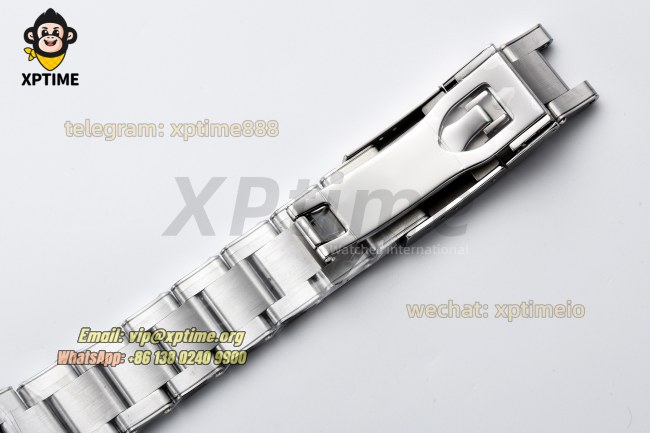 Black Bay Fifty Eight 39mm ZF Black/Dot on SS/SS Bracelet V2 A2824 Black Bay Fifty Eight 39mm ZF Black/Dot on SS/SS Bracelet V2 A2824