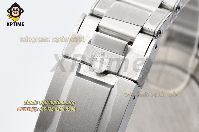 Black Bay M79000N 37mm ZF Black/Dot on SS/SS Bracelet A2824 Black Bay M79000N 37mm ZF Black/Dot on SS/SS Bracelet A2824