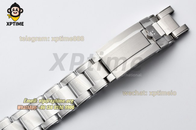 Black Bay M79000N 37mm ZF Black/Dot on SS/SS Bracelet A2824 Black Bay M79000N 37mm ZF Black/Dot on SS/SS Bracelet A2824