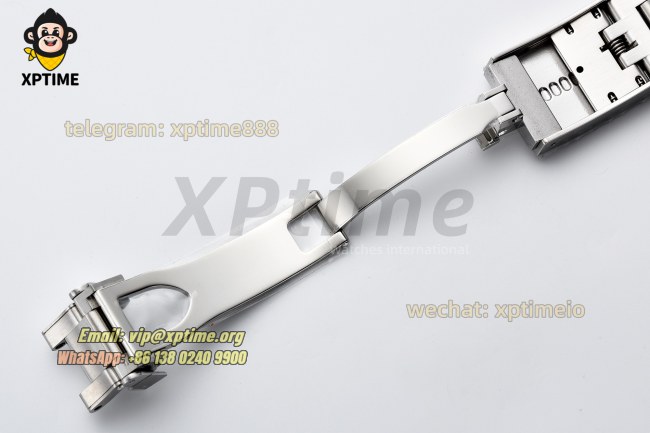 Black Bay M79000N 37mm ZF Black/Dot on SS/SS Bracelet A2824 Black Bay M79000N 37mm ZF Black/Dot on SS/SS Bracelet A2824